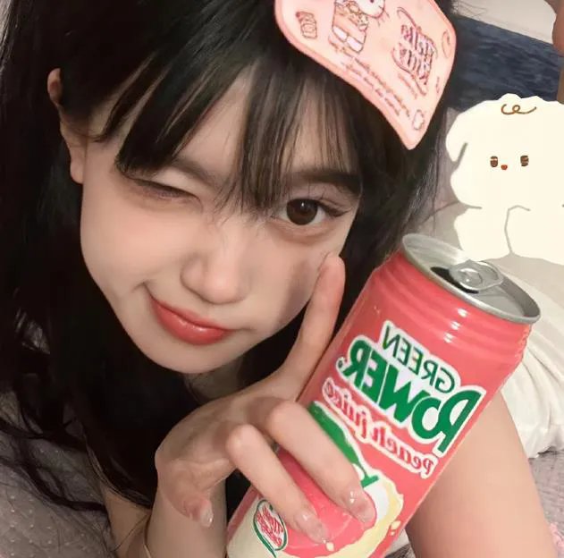 穿着旗袍的女孩